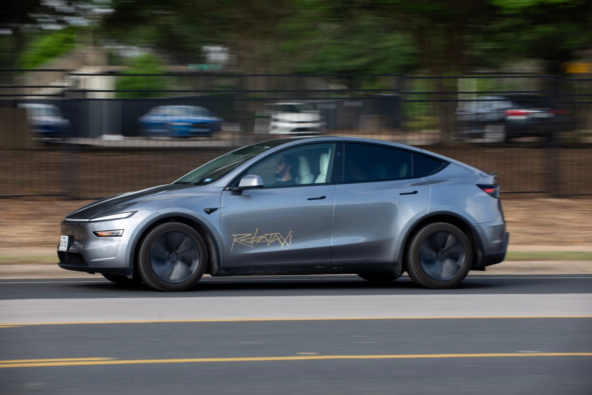 Tesla’nın Yatırımları Patlama Yaşarken: Cybercab, Semi ve Megapack Üretim Planları Ertelendi