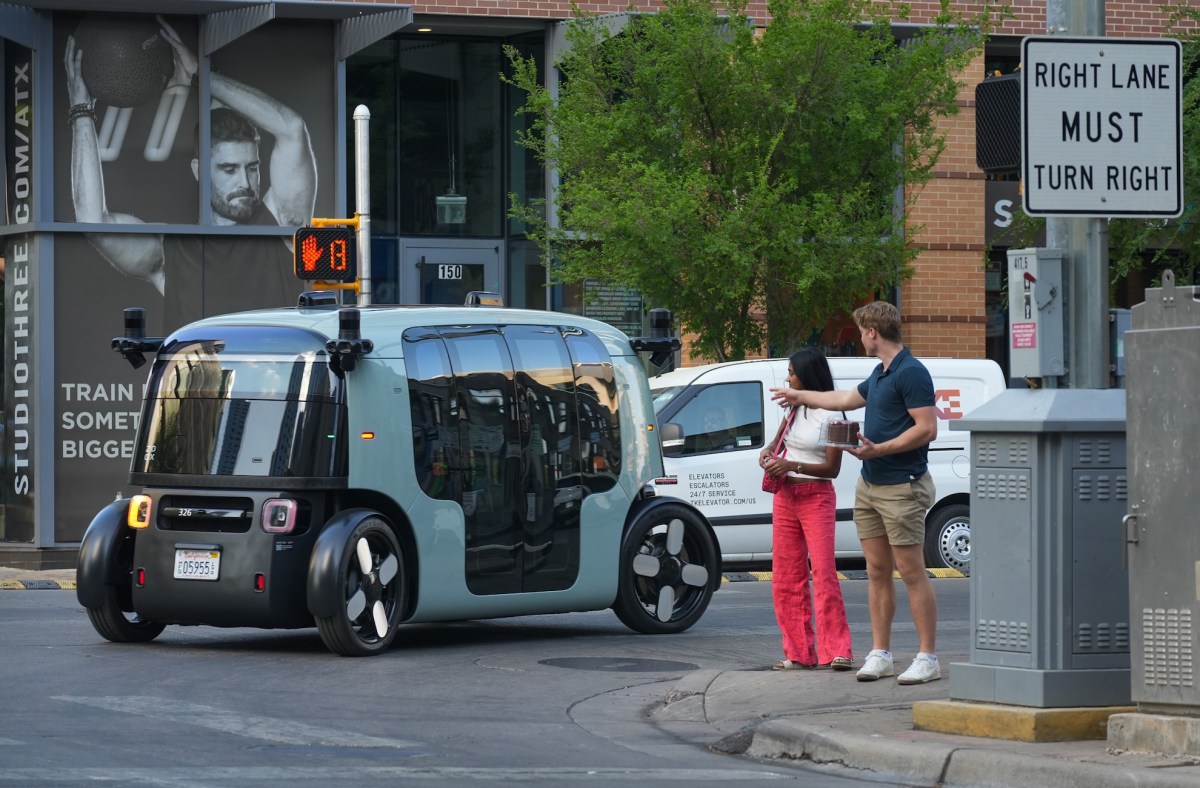 Robotaksilerde İki Farklı Yol: Otonom Mobilitenin Geleceği