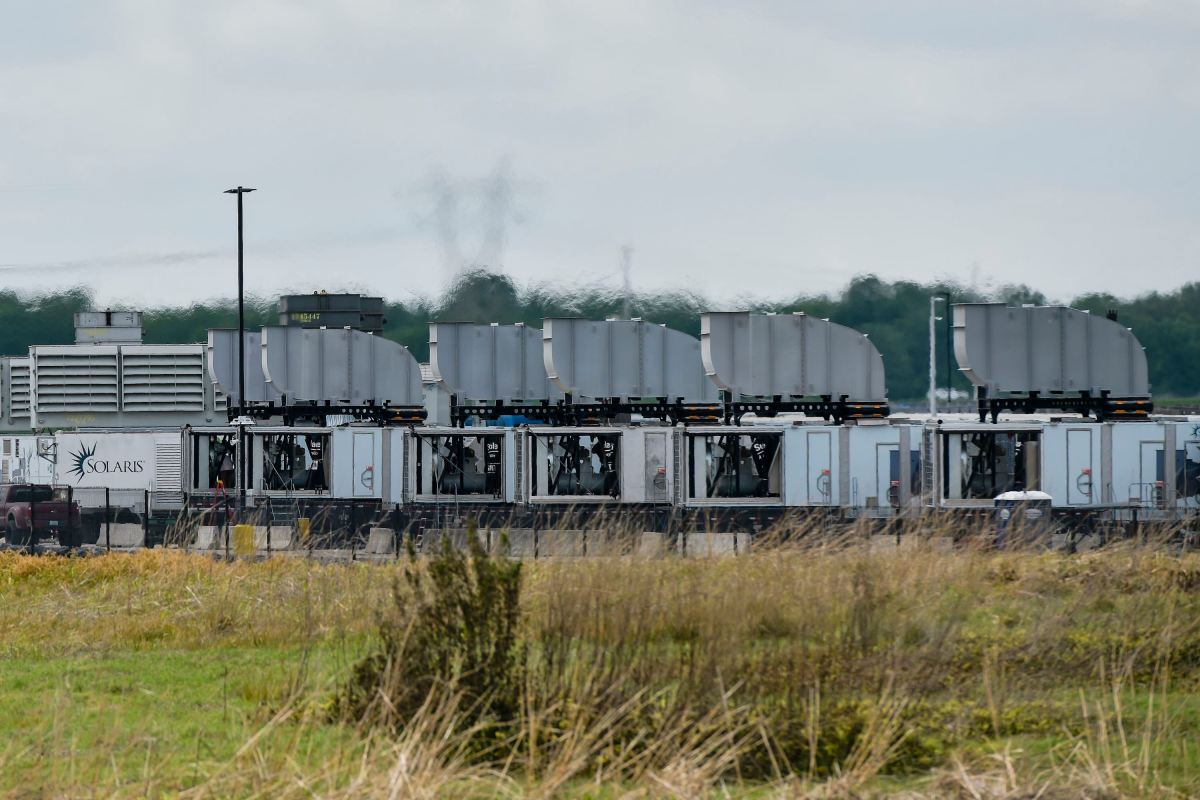 xAI'ın Mississippi Veri Merkezindeki Gaz Türbini Krizi: Hukuki Süreç Başladı