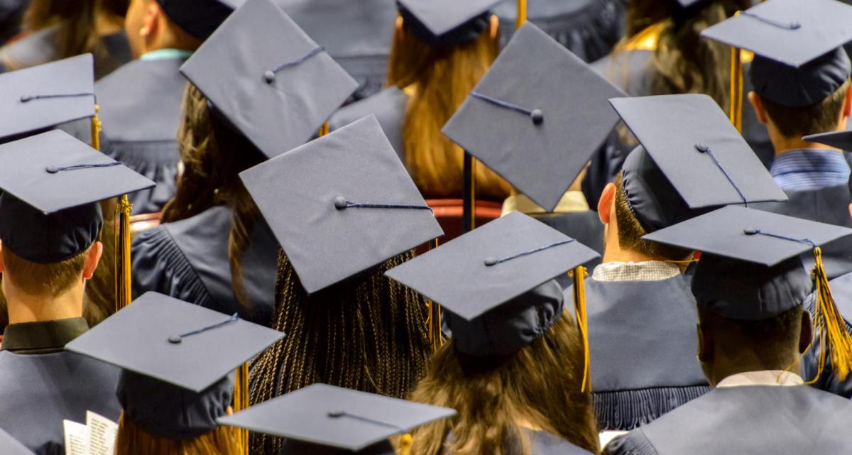 2026 Mezuniyet Konuşmalarında Yapay Zekadan Bahsetmek Neden Riskli?