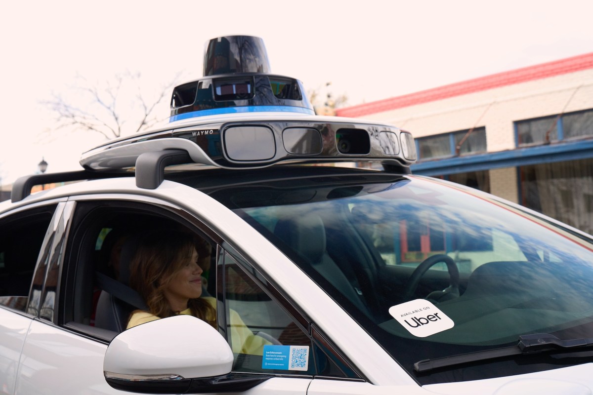 Waymo ve Uber, Phoenix'te Otonom Araç İşbirliğine Son Verdi