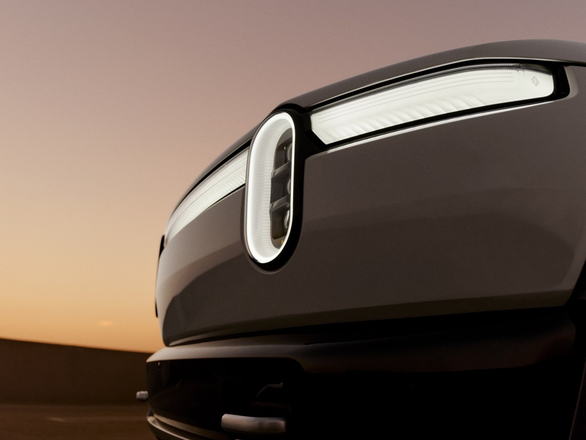 Rivian 2026'ya Kadar Üretim Tahminini Yükseltti: Elektrikli Araç Piyasası Nasıl Etkilenecek?