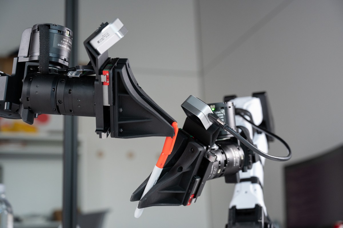 Fiziksel Yapay Zeka İçin Temel Sorun: Robot Veri Toplama Neden Gerekli?