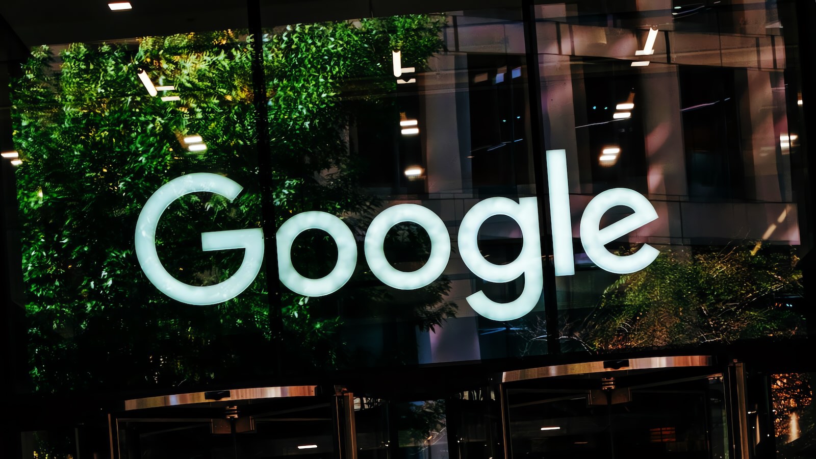 Google Arama ve Google Play için Yeni Gizlilik Kontrolleri: Aktivite Geçmişi ve Kişiselleştirme Yönetimi